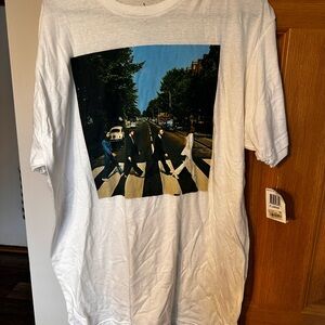 Macy's White Short Sleeve Tee Iconic Design